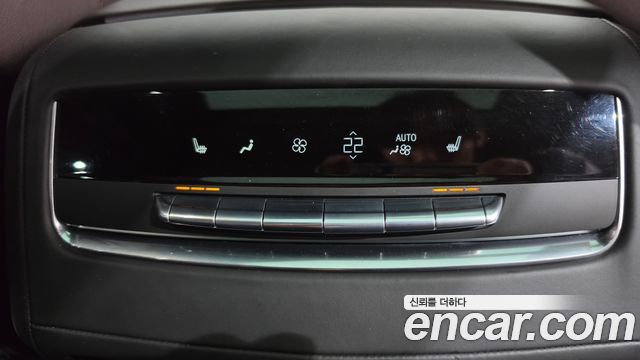 Cadillac Escalade (V) 6.2 ESV ESV Sports Platinum 2022 — фото 19