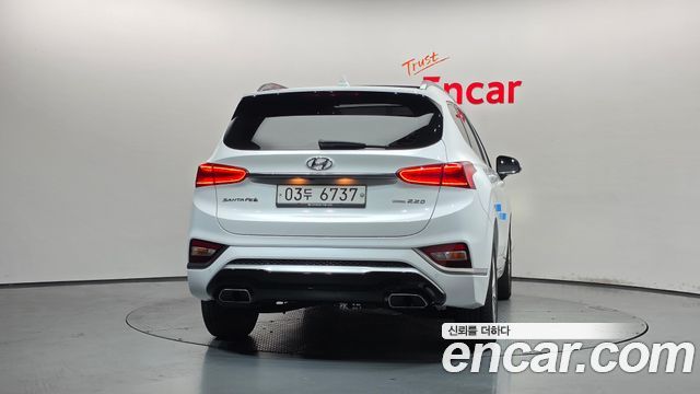 Hyundai Santa Fe (TM) Diesel 2.2 4WD Inspiration 2019 — фото 4