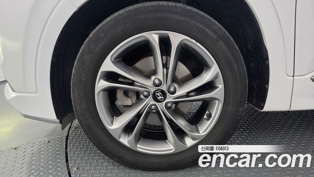Hyundai Santa Fe (TM) Diesel 2.2 4WD Inspiration 2019 — фото 5
