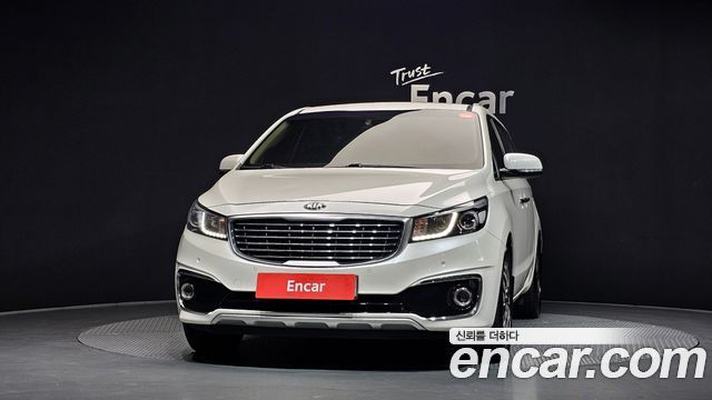Kia Carnival 9-seater Prestige 2015 — фото 3