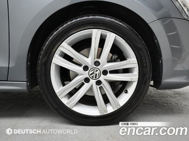 Volkswagen Jetta 2.0 TDI BlueMotion Premium 6th 2015 — фото 5