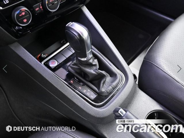 Volkswagen Jetta 2.0 TDI BlueMotion Premium 6th 2015 — фото 9