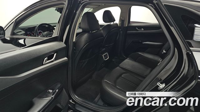 Kia K5 (III) 2.0 Prestige 2023 — фото 12