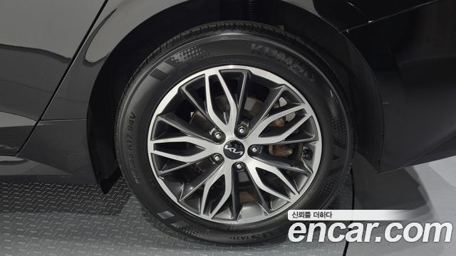 Kia K5 (III) 2.0 Prestige 2023 — фото 21