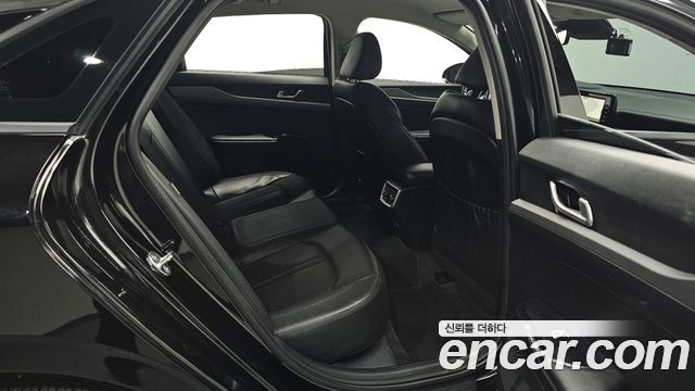Kia K5 (III) 2.0 Prestige 2023 — фото 26