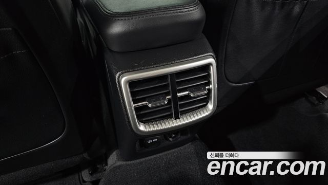 Kia K5 (III) 2.0 Prestige 2023 — фото 30
