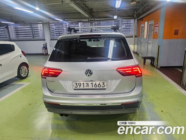Volkswagen Tiguan (II) 2.0 TDI Prestige 2018 — фото 4