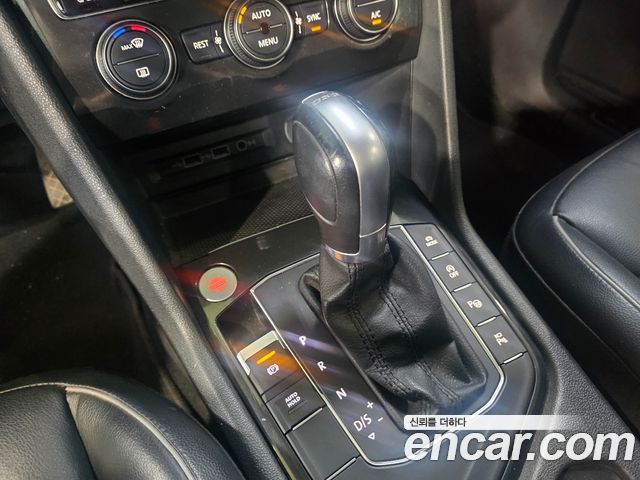 Volkswagen Tiguan (II) 2.0 TDI Prestige 2018 — фото 9
