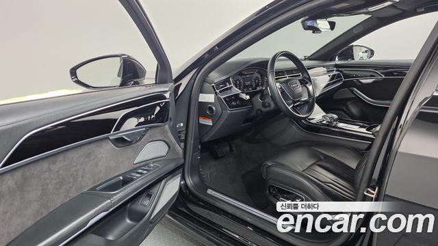 Audi A8 (D5) 55 TFSI Quattro LWB 2020 — фото 10