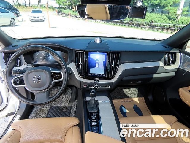 Volvo XC60 (II) D5 Inscription 2019 — фото 7