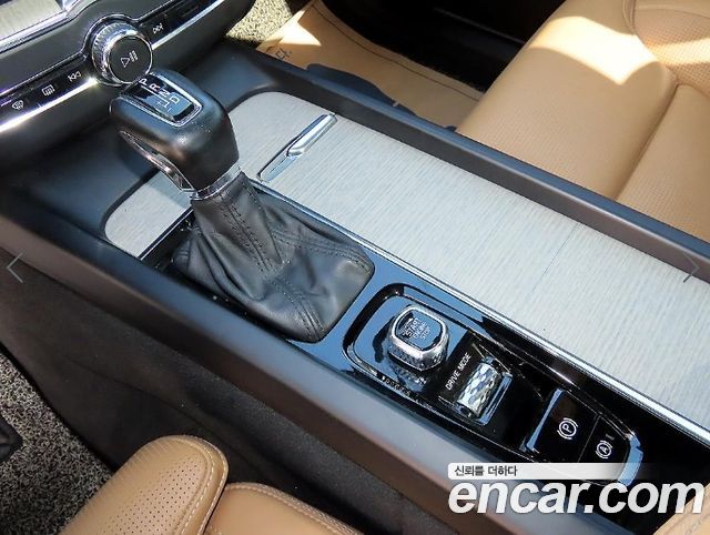 Volvo XC60 (II) D5 Inscription 2019 — фото 15
