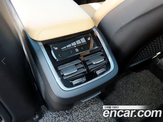 Volvo XC60 (II) D5 Inscription 2019 — фото 19