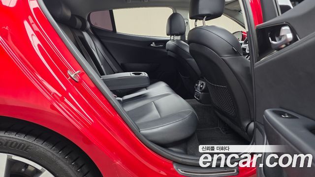 Kia Stinger 2.0 Turbo 2WD Prime 2018 — фото 11