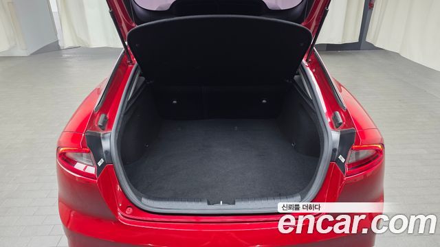 Kia Stinger 2.0 Turbo 2WD Prime 2018 — фото 17