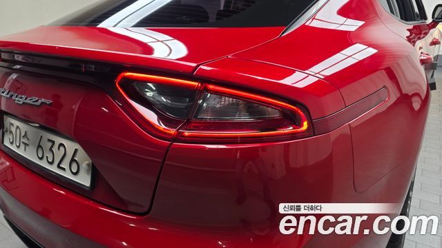 Kia Stinger 2.0 Turbo 2WD Prime 2018 — фото 23