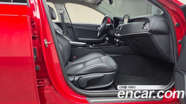 Kia Stinger 2.0 Turbo 2WD Prime 2018 — фото 26