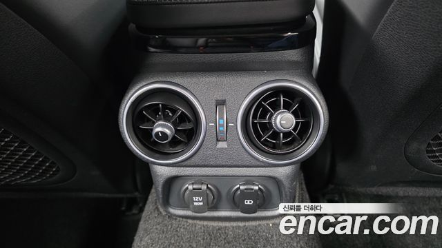 Kia Stinger 2.0 Turbo 2WD Prime 2018 — фото 28