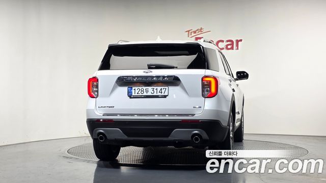 Ford Explorer (VI) 2.3 LimIted 4WD 2020 — фото 4