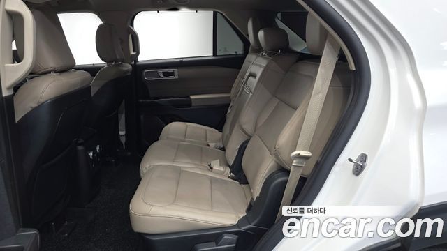 Ford Explorer (VI) 2.3 LimIted 4WD 2020 — фото 11