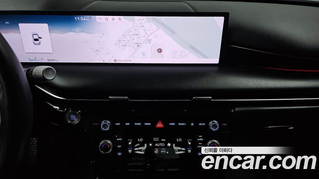 Genesis G80 (RG3) Gasoline 2.5 Turbo AWD 2025 — фото 12