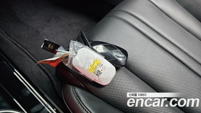 Genesis G80 (RG3) Gasoline 2.5 Turbo AWD 2025 — фото 15
