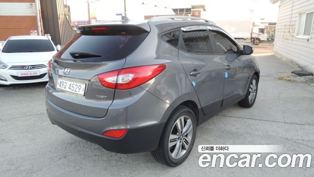 Hyundai Tucson ix Diesel(e-VGT) 2WD Smart special 2015 — фото 4