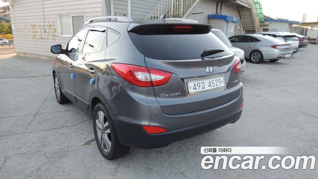 Hyundai Tucson ix Diesel(e-VGT) 2WD Smart special 2015 — фото 6