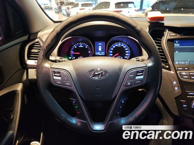 Hyundai Santa Fe (DM) Diesel(e-VGT) 2.0 2WD Premium 2014 — фото 15