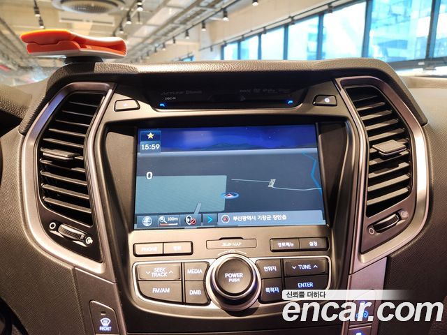 Hyundai Santa Fe (DM) Diesel(e-VGT) 2.0 2WD Premium 2014 — фото 18