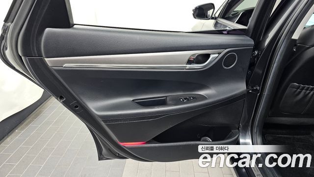 Hyundai Grandeur (IG) 2.5 Premium 2023 — фото 31