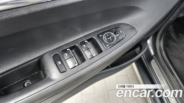 Hyundai Grandeur (IG) 2.5 Premium 2023 — фото 36