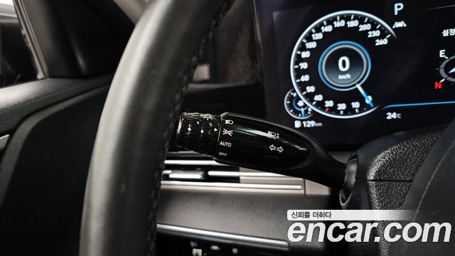 Hyundai Grandeur (IG) 2.5 Premium 2023 — фото 38