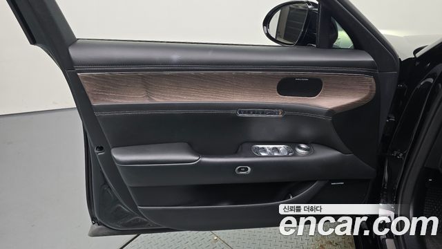 Genesis G90 (RS4) Gasoline 3.5 Turbo AWD 2022 — фото 24