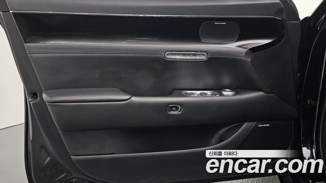 Genesis G90 (RS4) Gasoline 3.5 Turbo AWD 2023 — фото 24