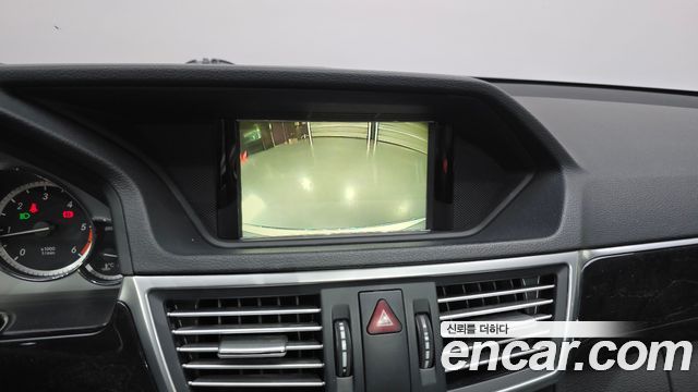 Mercedes-Benz E-Class (W212) E220 CDI Avantgarde 2011 — фото 16