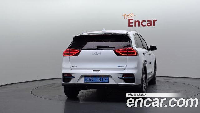 Kia Niro EV Prestige 2022 — фото 4