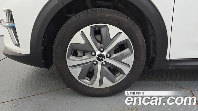 Kia Niro EV Prestige 2022 — фото 5