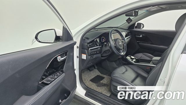 Kia Niro EV Prestige 2022 — фото 10