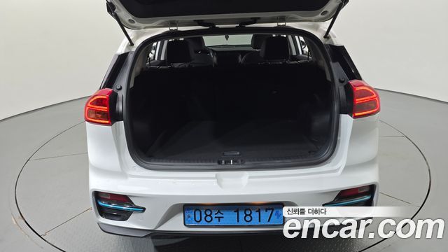 Kia Niro EV Prestige 2022 — фото 18