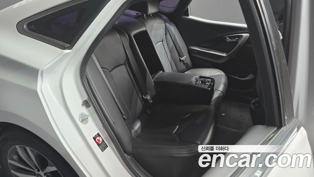 Hyundai Grandeur (HG) HG240 Luxury 2012 — фото 12