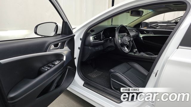 Genesis G70 Gasoline 2.0T 2WD 2021 — фото 10