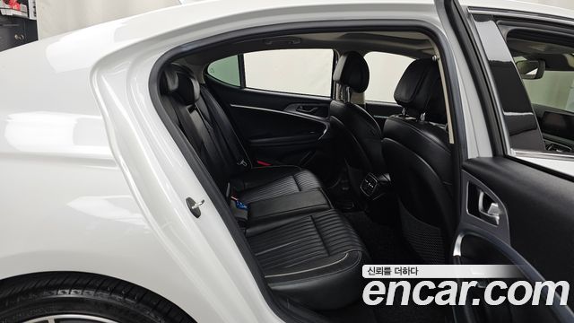 Genesis G70 Gasoline 2.0T 2WD 2021 — фото 12