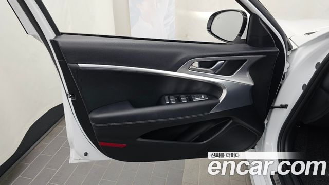 Genesis G70 Gasoline 2.0T 2WD 2021 — фото 24