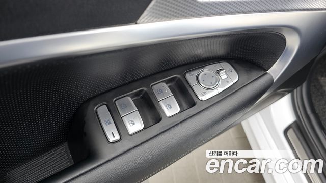 Genesis G70 Gasoline 2.0T 2WD 2021 — фото 29