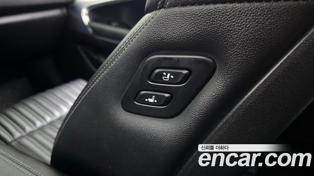 Genesis G70 Gasoline 2.0T 2WD 2021 — фото 32