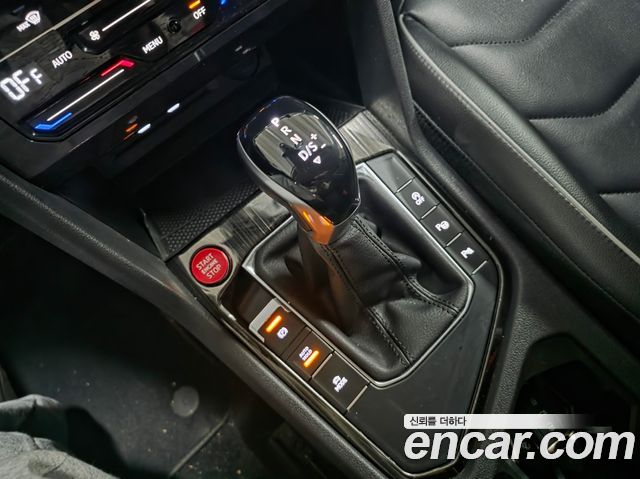 Volkswagen Tiguan (II) 2.0 TDI Premium 2022 — фото 10