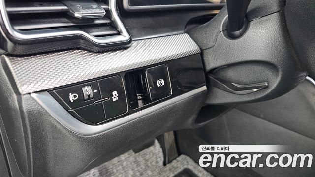 Kia Sportage (V) Diesel 2.0 4WD Prestige 2023 — фото 18