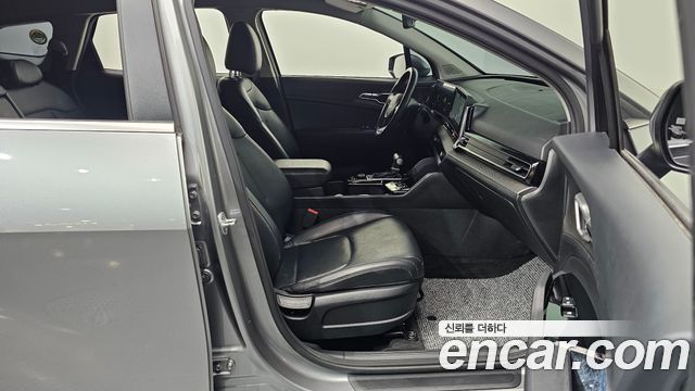 Kia Sportage (V) Diesel 2.0 4WD Prestige 2023 — фото 26