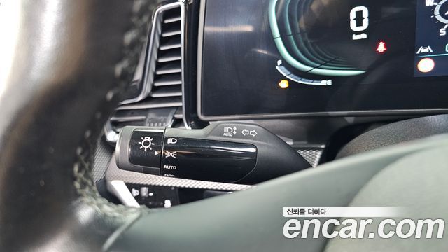 Kia Sportage (V) Diesel 2.0 4WD Prestige 2023 — фото 28