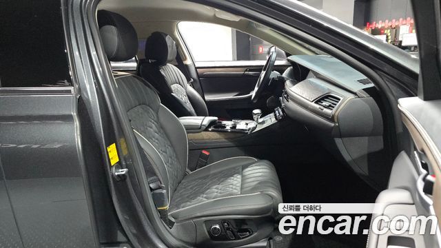 Genesis G90 5.0 AWD Limousine Prestige 2019 — фото 12